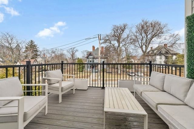 70 Washington St 70, Newton, MA 02458