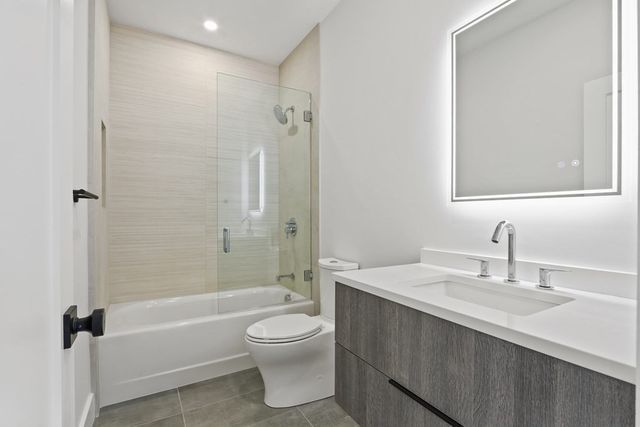 70 Washington St 70, Newton, MA 02458