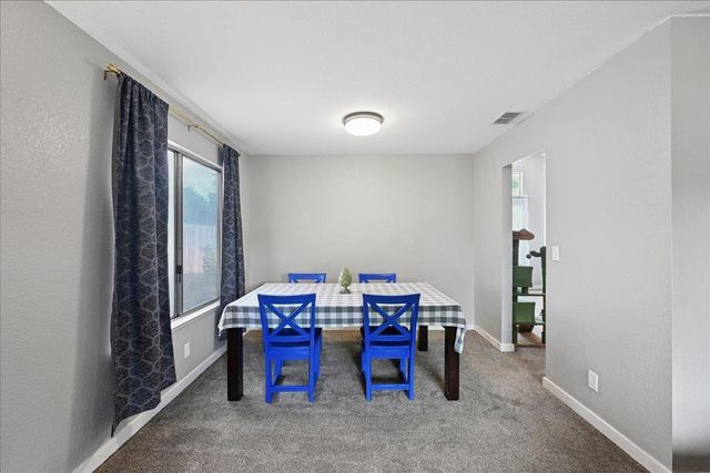 1221 Rudger Way, Sacramento, CA 95833