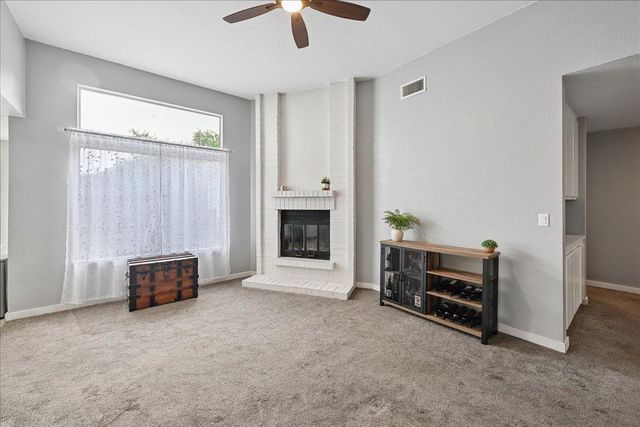 1221 Rudger Way, Sacramento, CA 95833