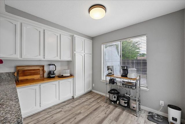 1221 Rudger Way, Sacramento, CA 95833