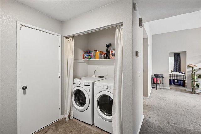 1221 Rudger Way, Sacramento, CA 95833