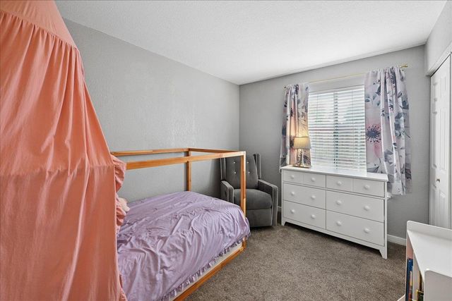 1221 Rudger Way, Sacramento, CA 95833