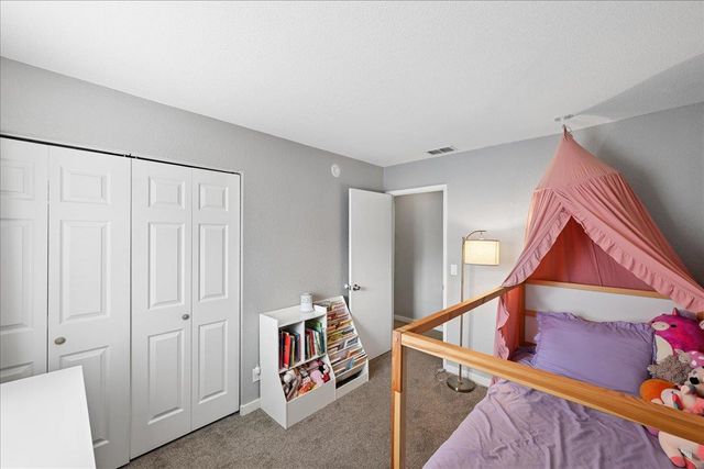 1221 Rudger Way, Sacramento, CA 95833