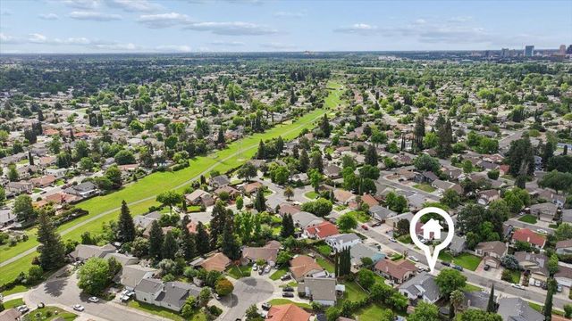 1221 Rudger Way, Sacramento, CA 95833