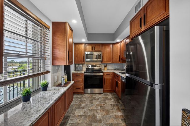 3200 N Palm Aire Drive 508, Pompano Beach, FL 33069