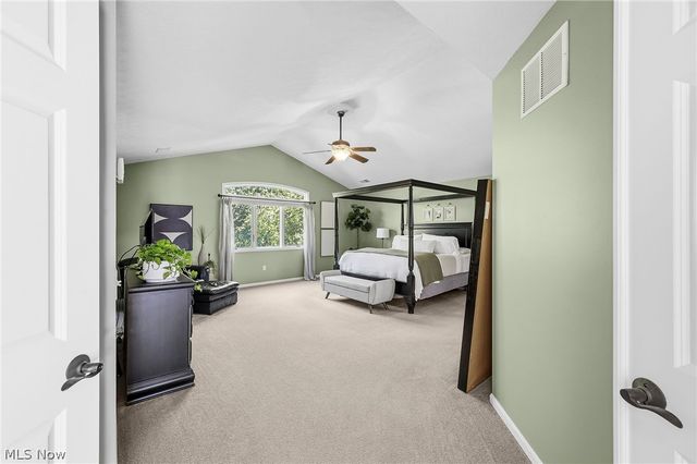 583 Legends Row, Avon Lake, OH 44012
