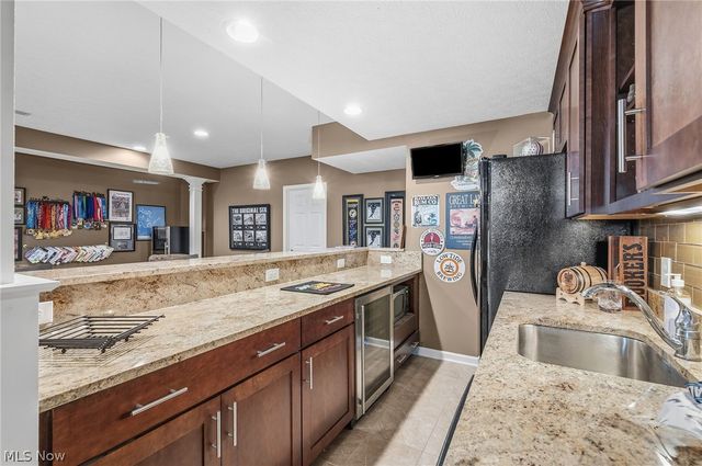 583 Legends Row, Avon Lake, OH 44012