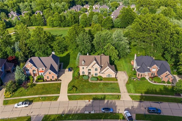 583 Legends Row, Avon Lake, OH 44012