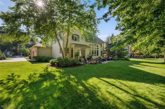 583 Legends Row, Avon Lake, OH 44012