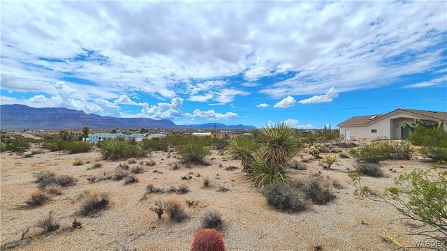 90 E Kolb Drive, Meadview, AZ 86444