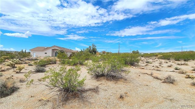 90 E Kolb Drive, Meadview, AZ 86444