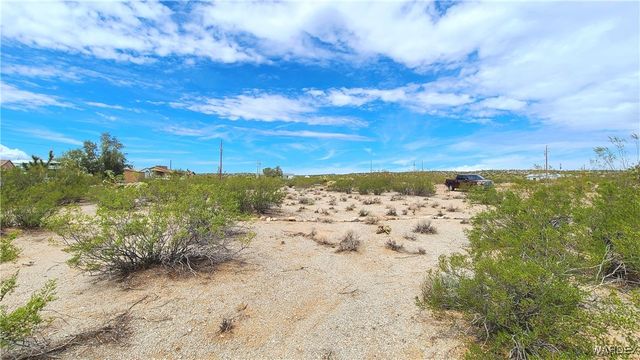 90 E Kolb Drive, Meadview, AZ 86444