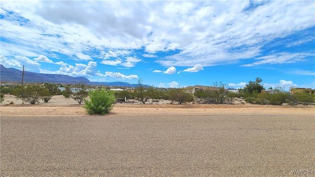 90 E Kolb Drive, Meadview, AZ 86444