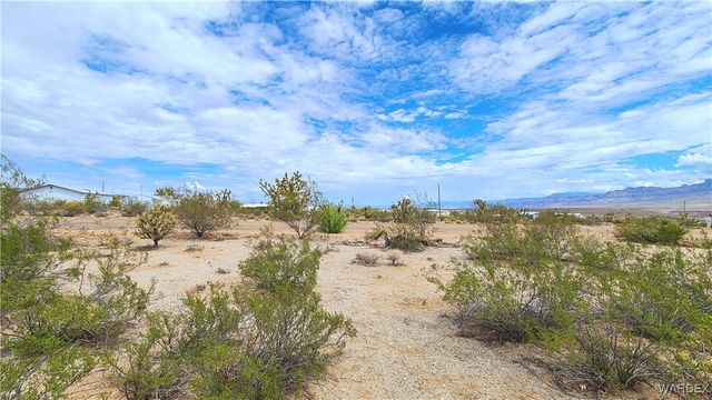90 E Kolb Drive, Meadview, AZ 86444