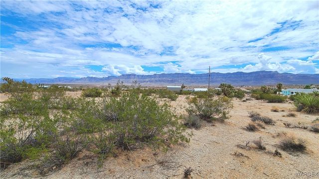 90 E Kolb Drive, Meadview, AZ 86444