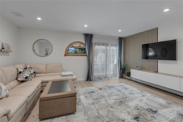 154 Alexander Avenue, Nesconset, NY 11767