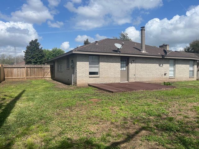 2434 Long Reach Drive, Sugar Land, TX 77478