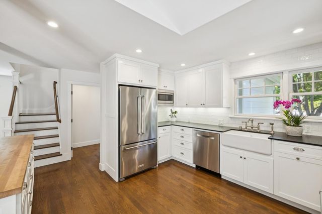 1016 Greenwood Drive, Menlo Park, CA 94025