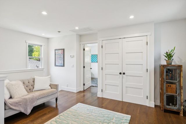 1016 Greenwood Drive, Menlo Park, CA 94025