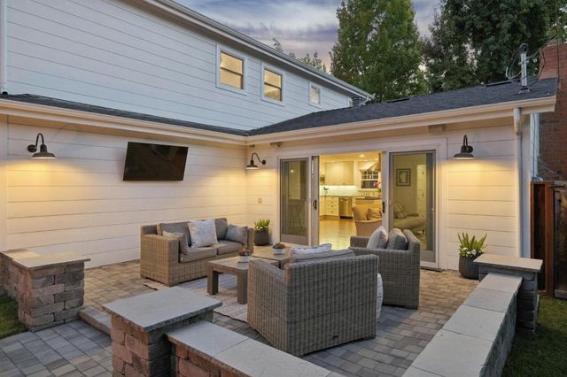 1016 Greenwood Drive, Menlo Park, CA 94025
