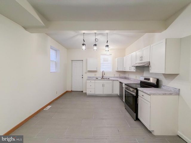 2251 LOGAN ST, Harrisburg, PA 17110