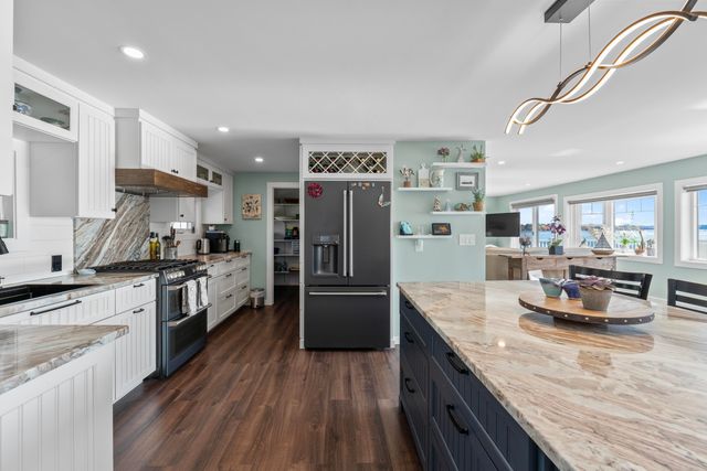 30 Cedar Point Road, Durham, NH 03824