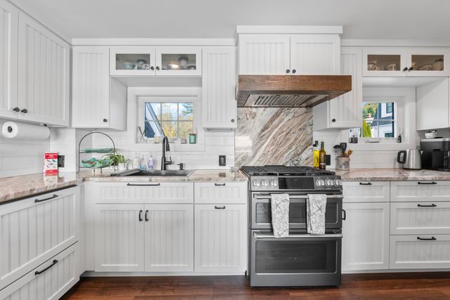 30 Cedar Point Road, Durham, NH 03824