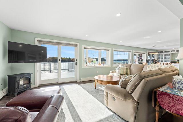 30 Cedar Point Road, Durham, NH 03824