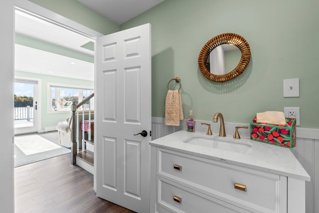 30 Cedar Point Road, Durham, NH 03824