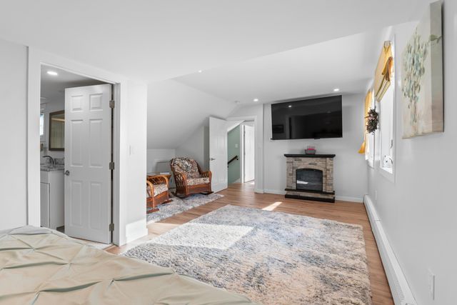 30 Cedar Point Road, Durham, NH 03824