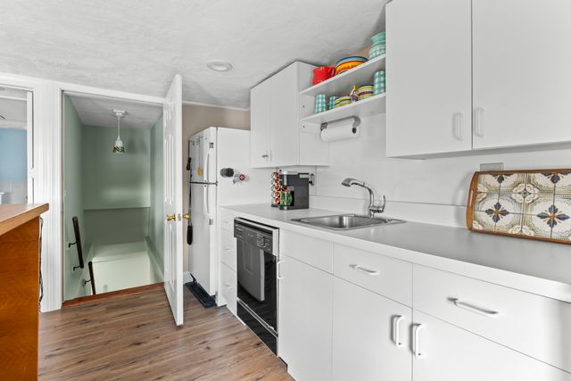 30 Cedar Point Road, Durham, NH 03824