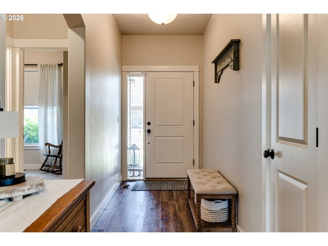 5427 KING ARTHUR Ct, Eugene, OR 97402