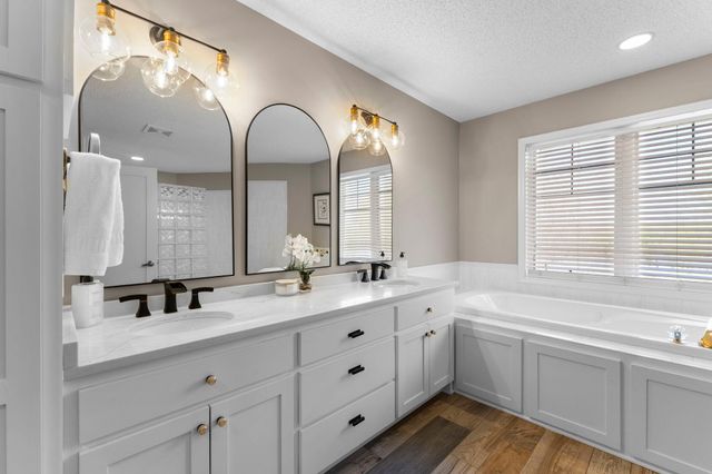 3360 Wood Duck Drive NW, Prior Lake, MN 55372