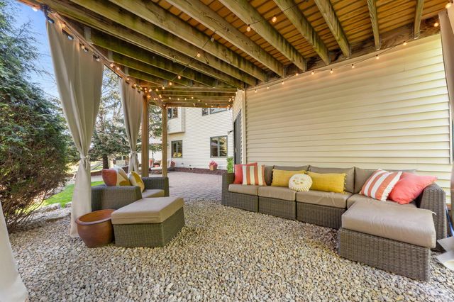 3360 Wood Duck Drive NW, Prior Lake, MN 55372