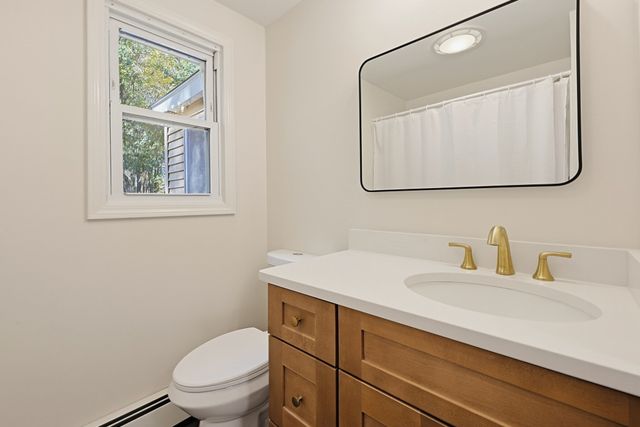 9 Merriam District, Oxford, MA 01537