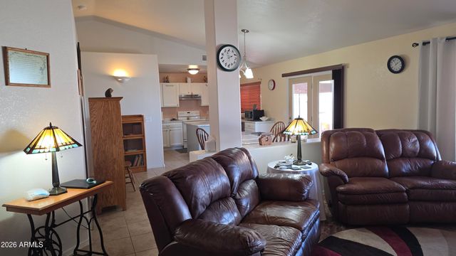 8146 W PINEVETA Drive, Arizona City, AZ 85123