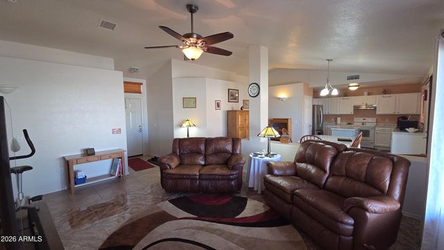 8146 W PINEVETA Drive, Arizona City, AZ 85123