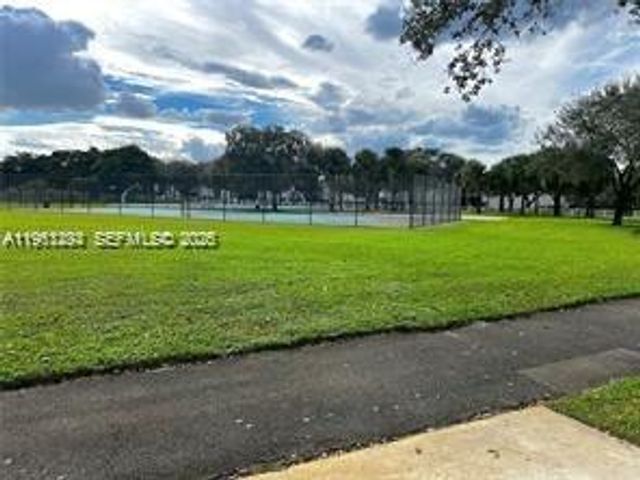 12142 SW 50th Ct 1242, Cooper City, FL 33330