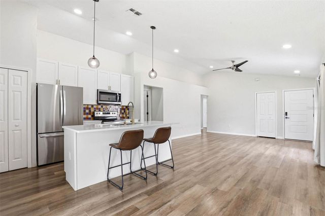 5916 LAKE FRONT DRIVE, Wesley Chapel, FL 33545