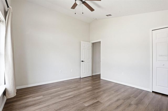 5916 LAKE FRONT DRIVE, Wesley Chapel, FL 33545