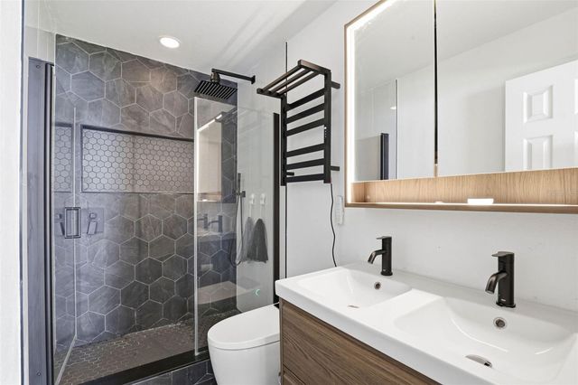 5916 LAKE FRONT DRIVE, Wesley Chapel, FL 33545