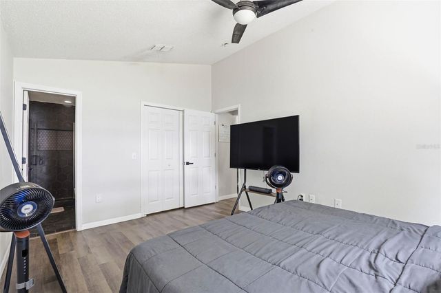 5916 LAKE FRONT DRIVE, Wesley Chapel, FL 33545