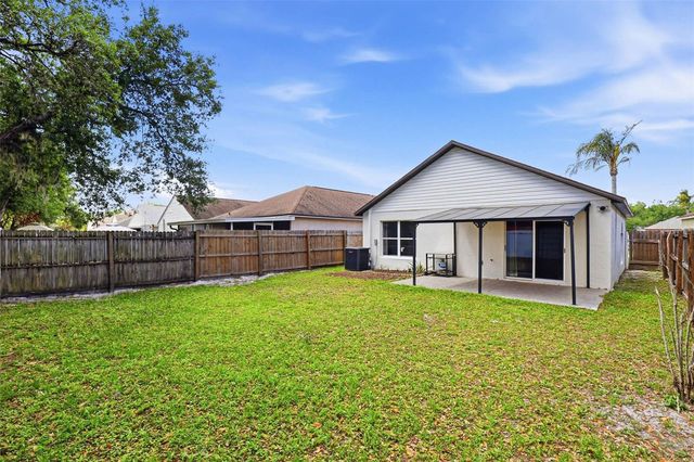 5916 LAKE FRONT DRIVE, Wesley Chapel, FL 33545