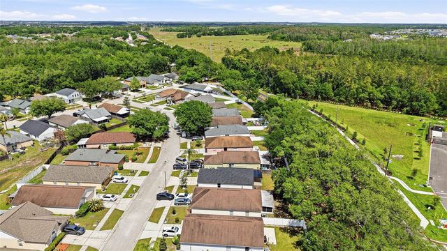 5916 LAKE FRONT DRIVE, Wesley Chapel, FL 33545