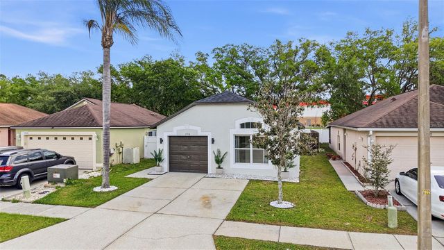 5916 LAKE FRONT DRIVE, Wesley Chapel, FL 33545