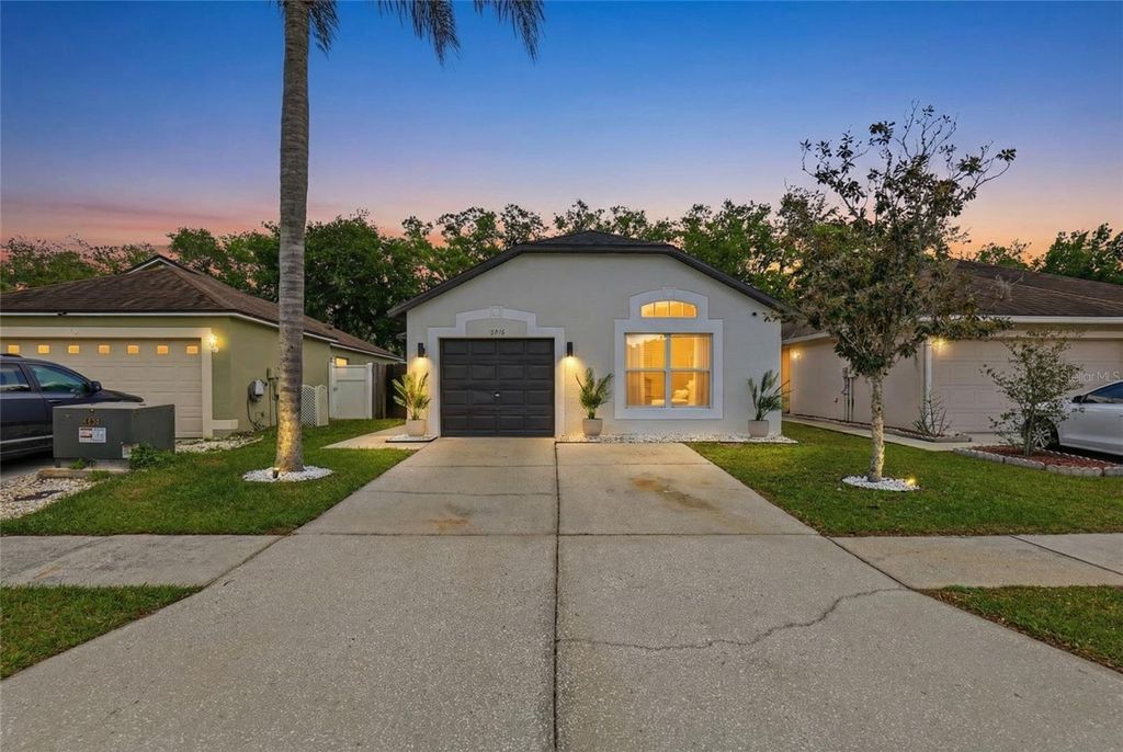 5916 LAKE FRONT DRIVE, Wesley Chapel, FL 33545