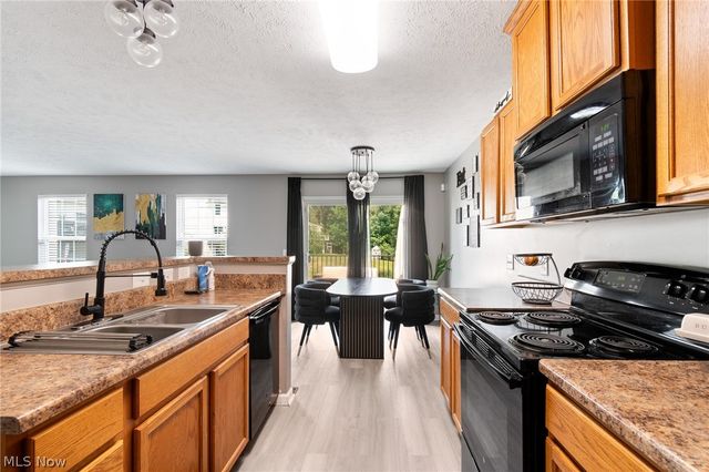 880 Starr Ridge Street SE, Massillon, OH 44646