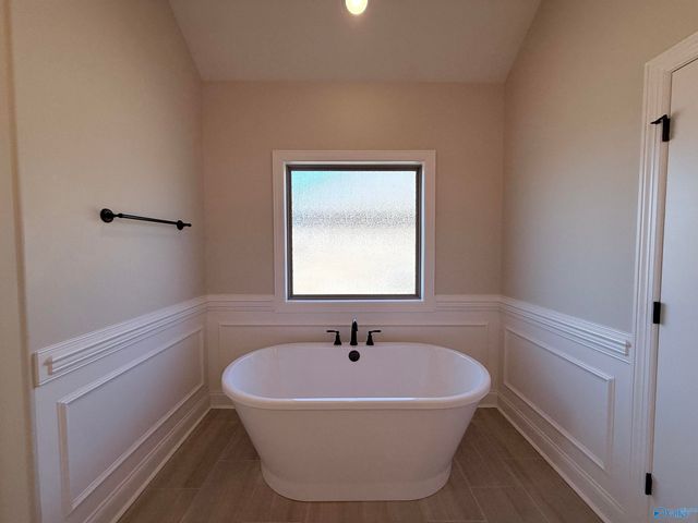 26430 Birkshire Lane, Athens, AL 35613