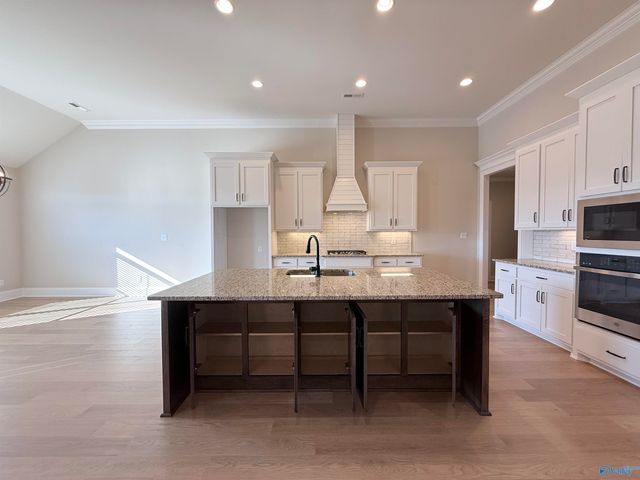 26430 Birkshire Lane, Athens, AL 35613